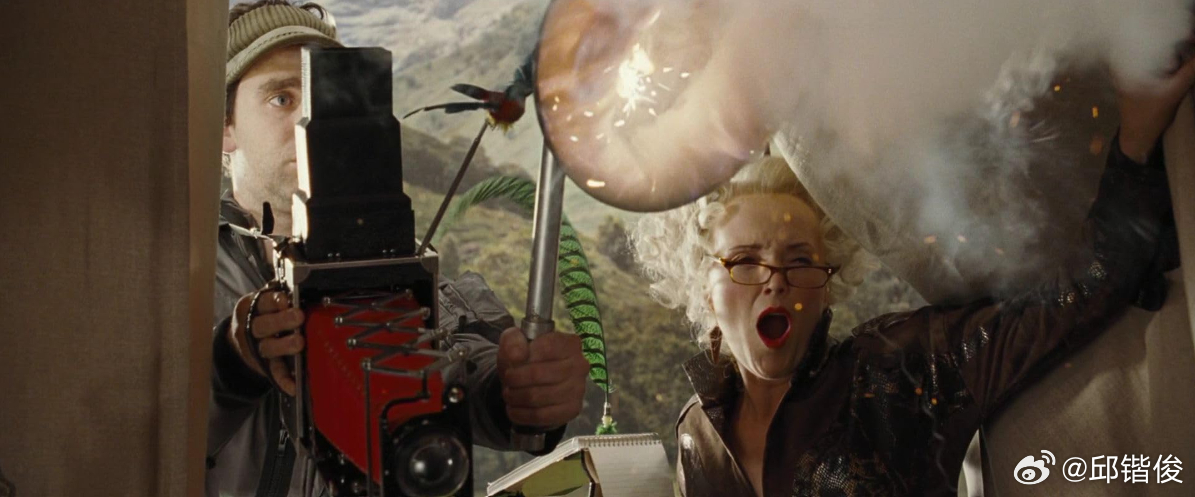 在哈利波特里，有个讨人厌的角色，叫丽塔・斯基特（Rita Skeeter）。她是