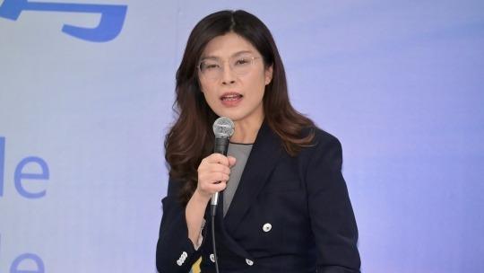 陪同郑丽文访问中国大陆的苏起出来讲话了!4月12日，根据岛内媒体报道，岛内前“国