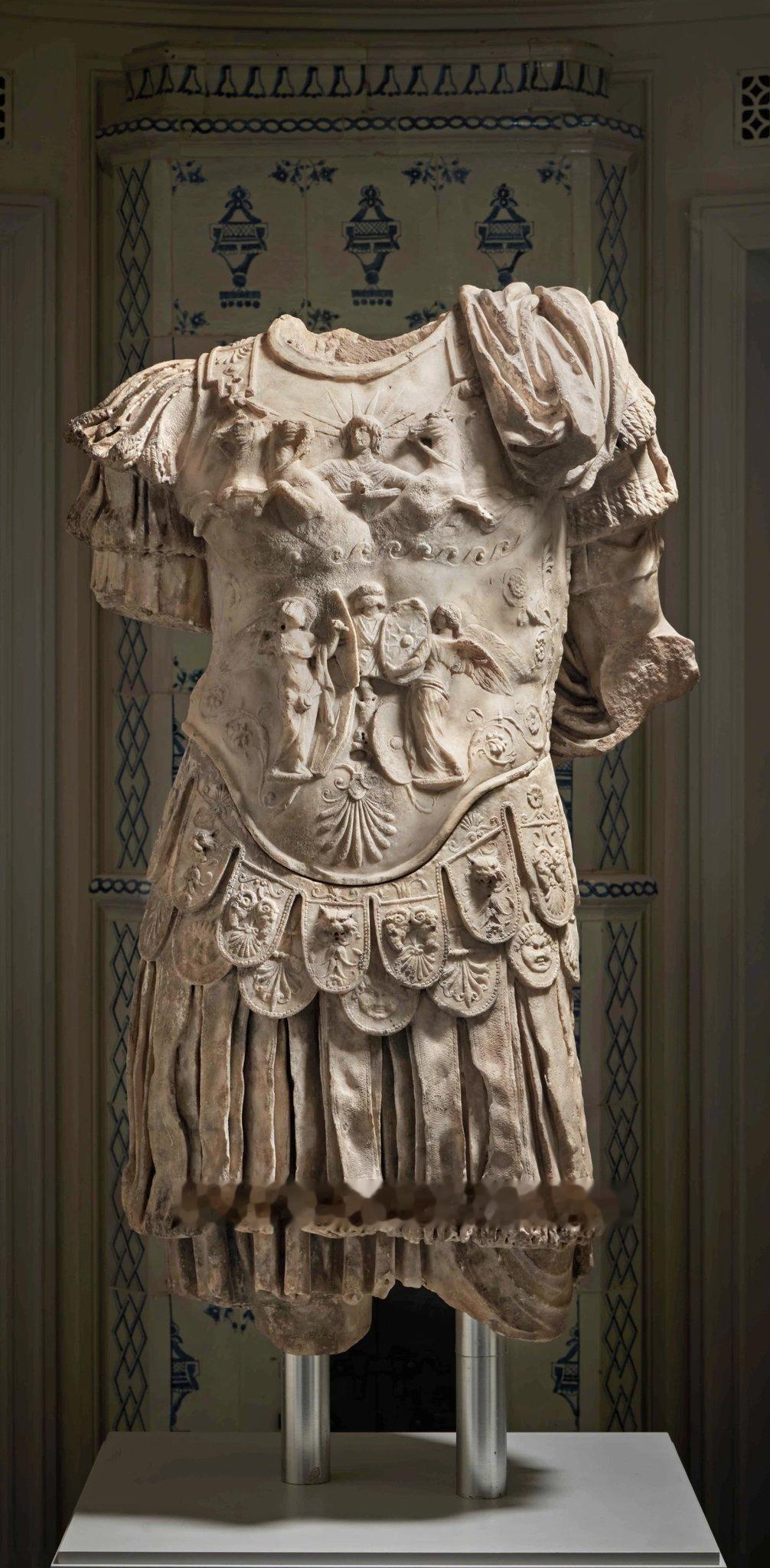 苏富比拍 尤里乌斯（儒略）-克劳狄王朝（公元前1世纪？那么只可能是奥古斯都）的罗