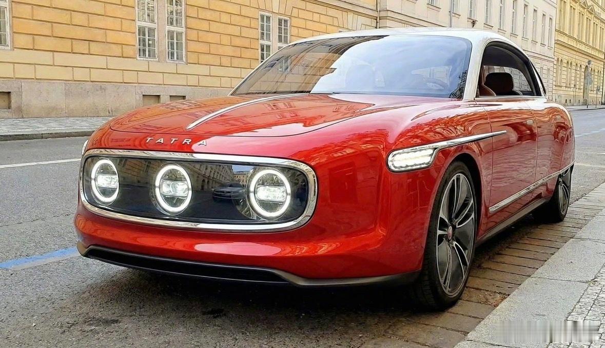 看似 AI 生成，实为真车丑不丑另说，开在街上辨识度绝对是拉爆的，特别适合我司剪