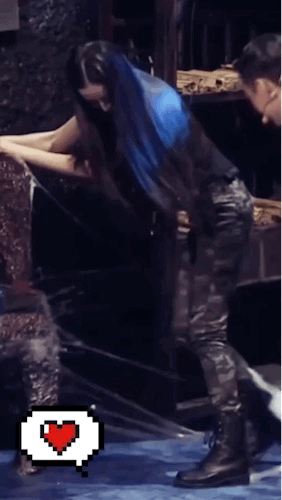 穿迷彩裤的迪丽热巴，这身材比例！迪丽热巴写真照 迪丽热巴广告照 迪丽热巴试装照