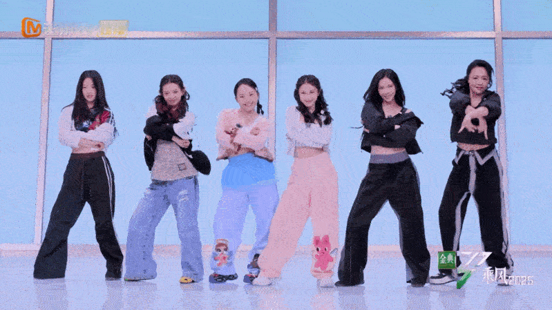 李嘉琦跳舞气血好足的美李嘉琦四公小考舞蹈太绝了!元气可爱，明媚鲜活，气血十足的美