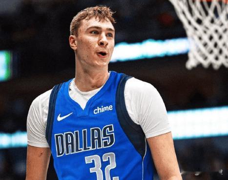 ESPN预测明日独行侠和猛龙的比赛，独行侠胜率51%，猛龙49%，这胜负差距简直