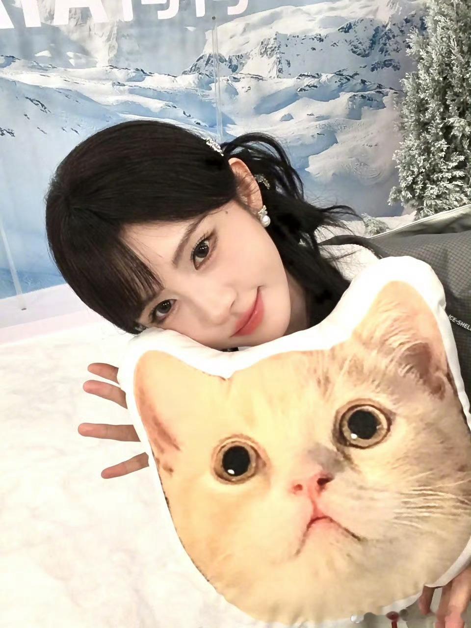 jjy 鞠婧祎露芜衣 jjy鞠婧祎姜黎非jjy鞠婧祎“掬水农夫 因浓浓而生”