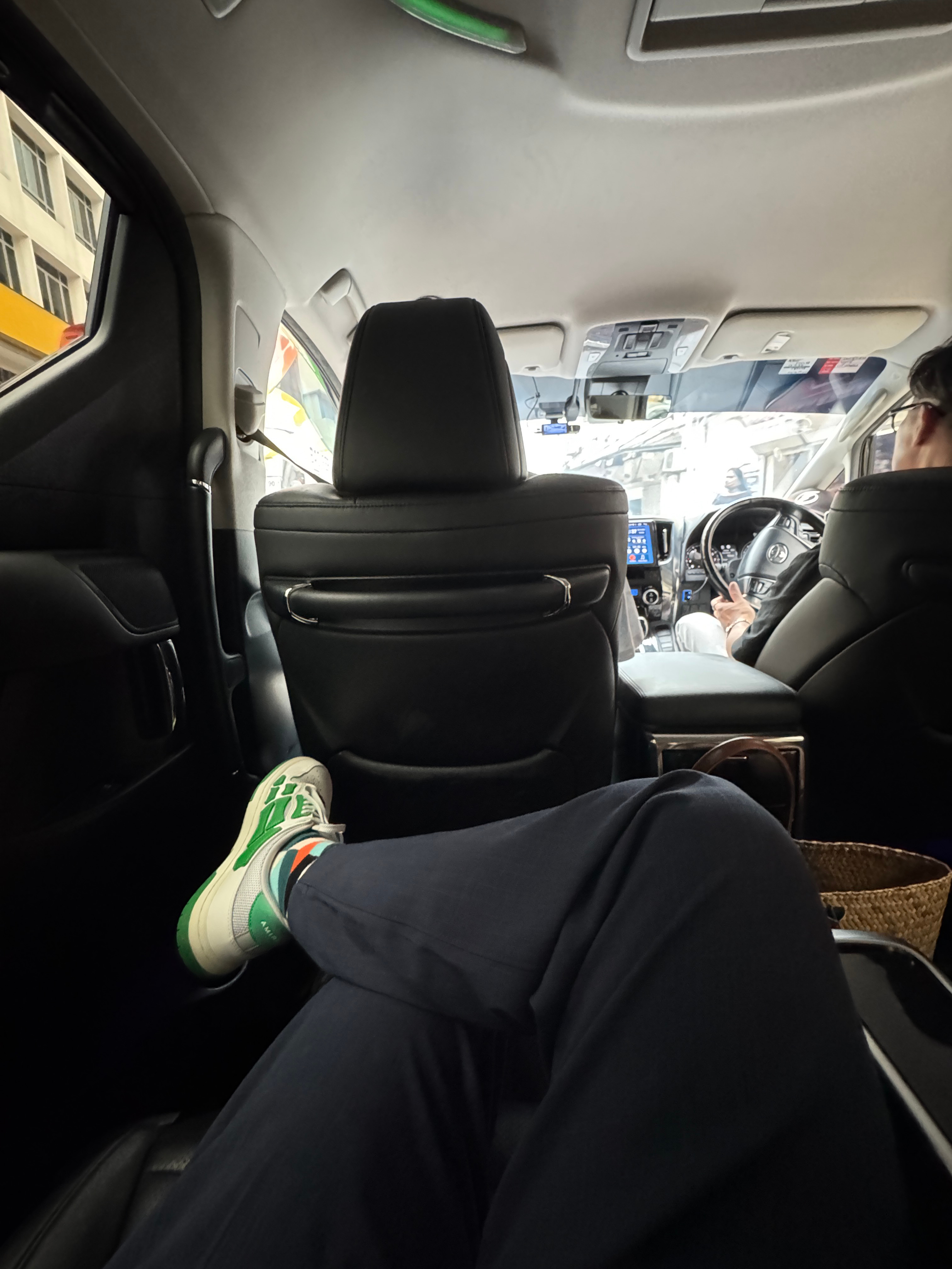 在吉隆坡用Grab打车真的又方便又便宜，埃尔法11km人民币50元，在国内滴滴上