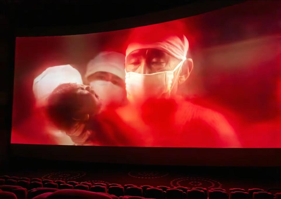 我看过了，惊心动魄。
《731》票房超1.33亿元，
成为内地影史首映日总次冠军