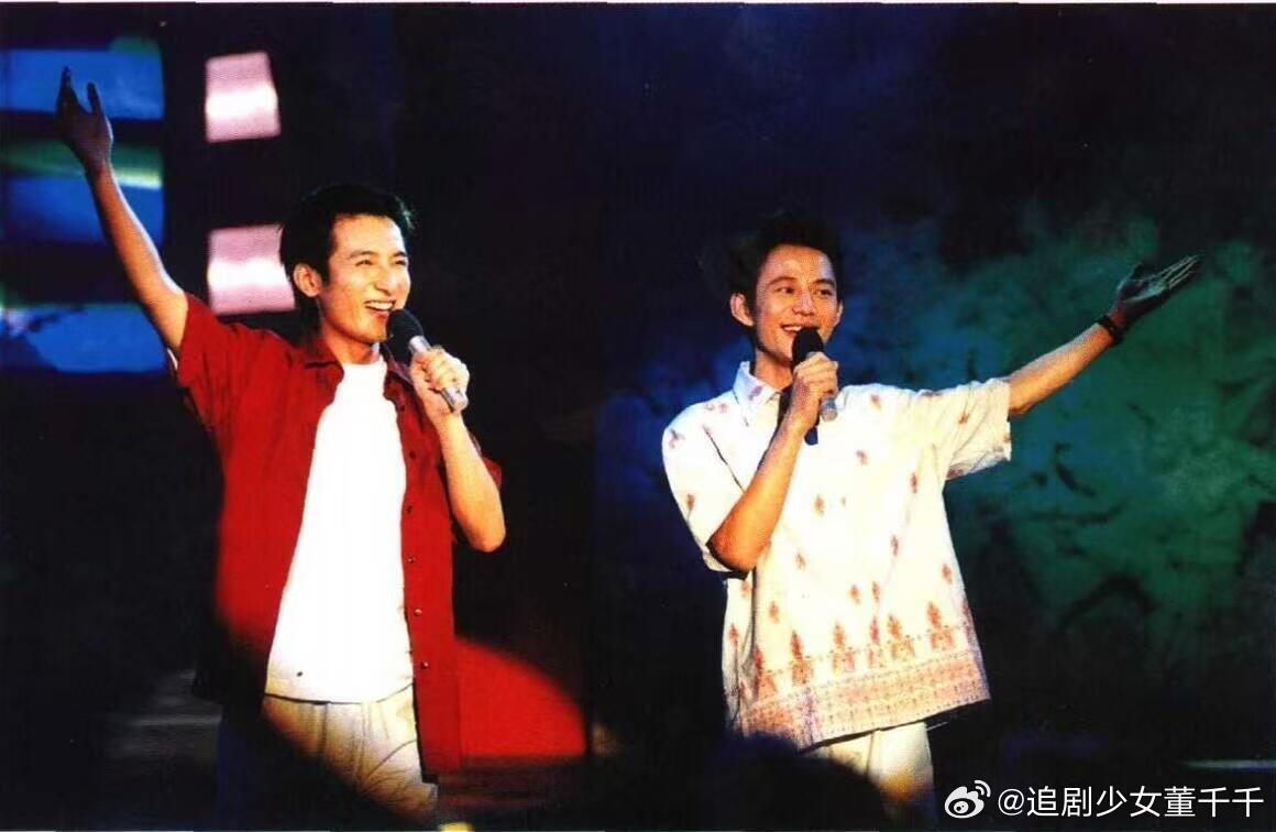 何炅谁都有情绪维嘉same 杨洋井柏然爆料对方爱撒娇考古花少2快本名场面，何炅聊