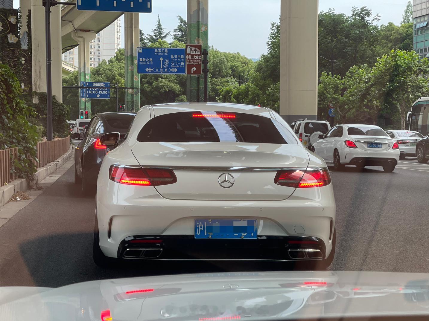 轰隆轰隆… 跟了一路 ​​​