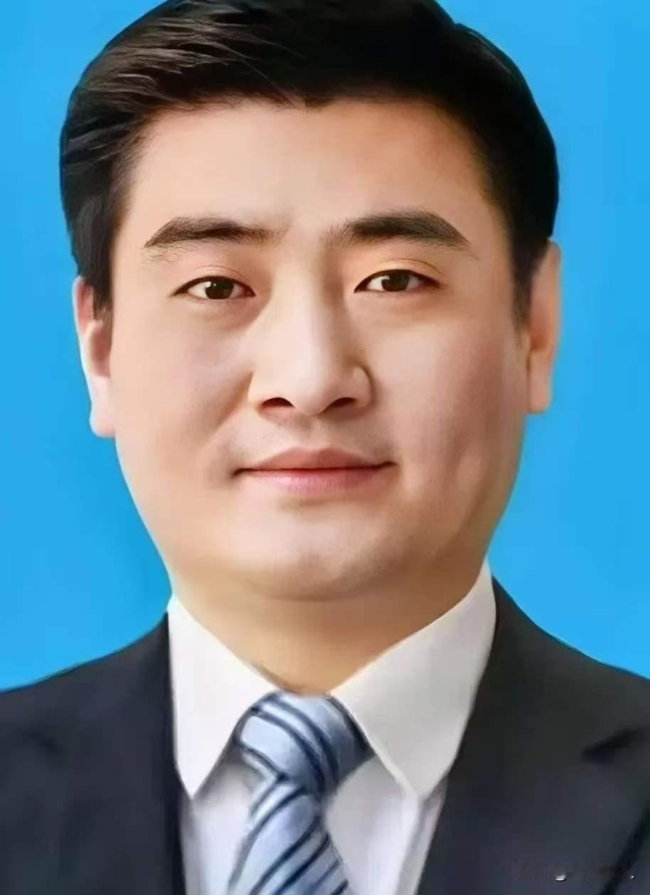 就在今天 界面快讯传来消息，戴瑞被查，于是看了一下他的工作履历，1973年12月