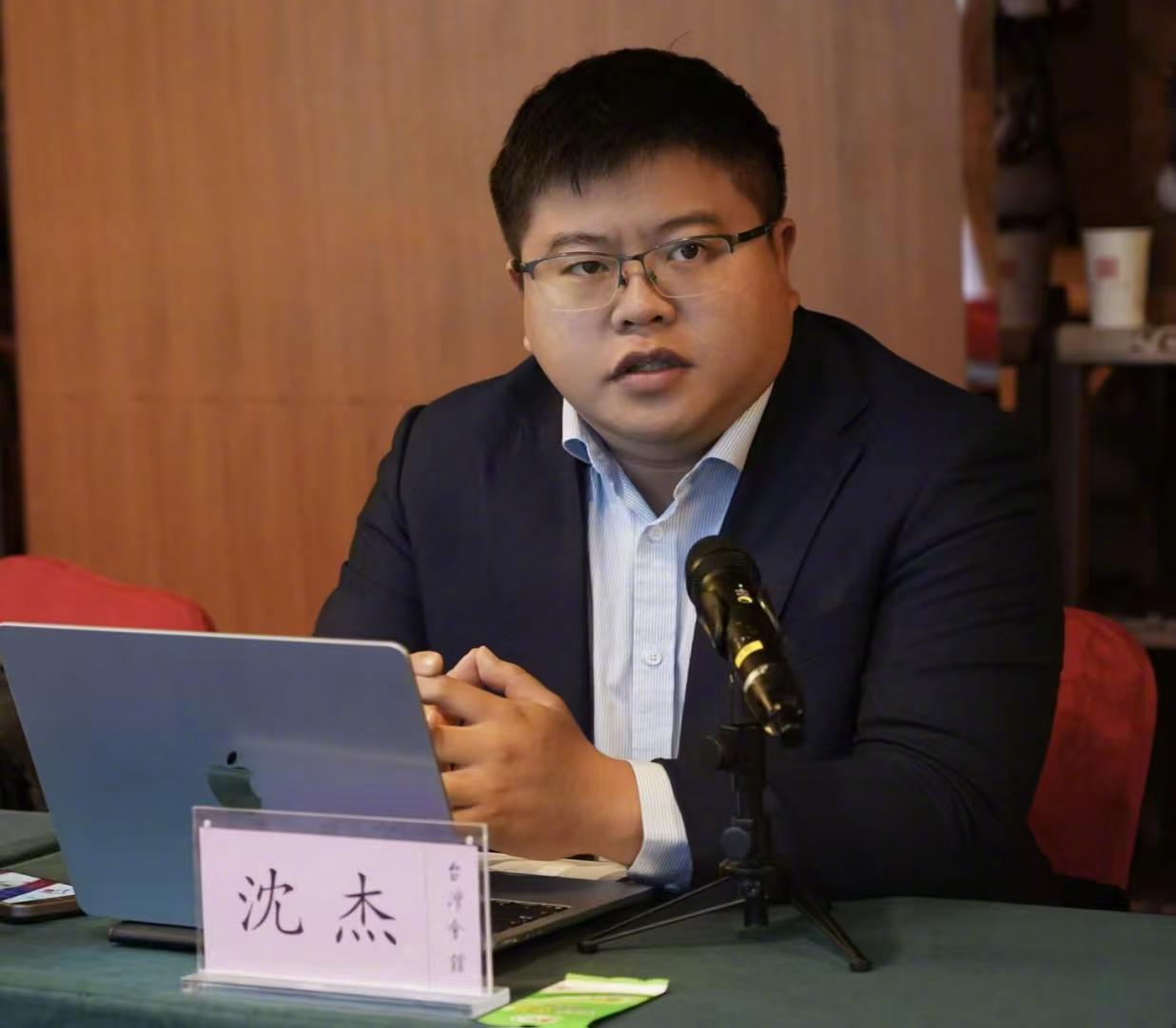 【台青热议十项涉台新政：若全面恢复两岸直航将是“最大福音”】近日，十项促进两岸交