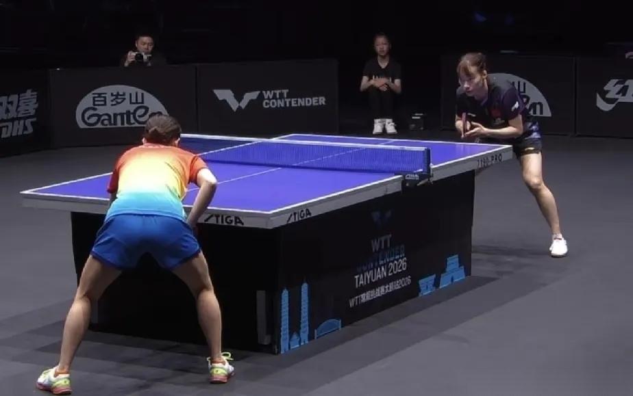 WTT太原常规挑战赛女单半决赛：佐藤瞳大比分3：0胜石洵瑶。随着石洵瑶不敌佐藤瞳