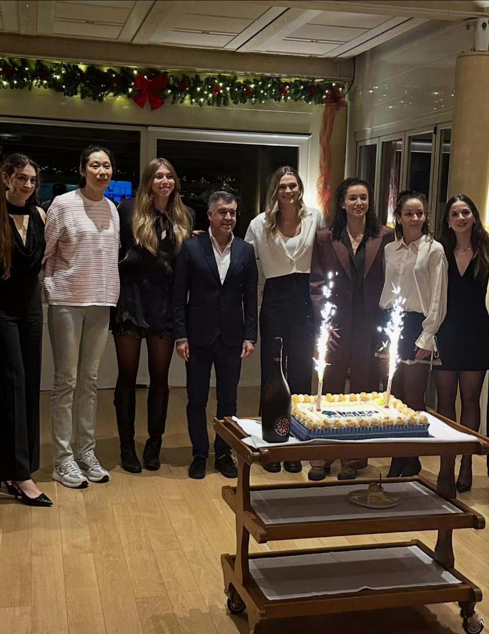 朱婷  朱婷近照和世俱杯参赛服朱婷留洋第七季世界女排新闻