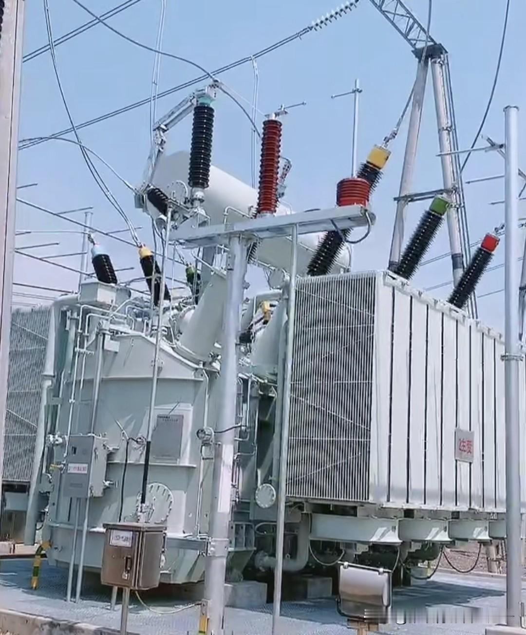“电力心脏”变压器是要迎来新的发展机遇了吗？

2025年，我国变压器出口总值达