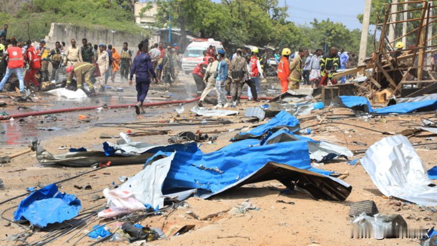 乌军勾结非洲恐怖分子。俄罗斯方面证实，乌克兰军队已开始与非洲萨赫勒地区马里的恐怖