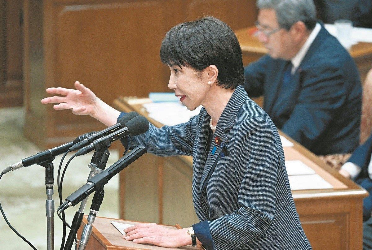 7月6日，国际舞台上同时上演了两出看似独立、实则暗流涌动的戏码。
一边，是在土耳
