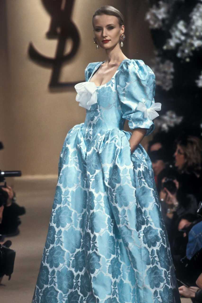 【来自投稿】上世纪的圣罗兰高定礼服投稿