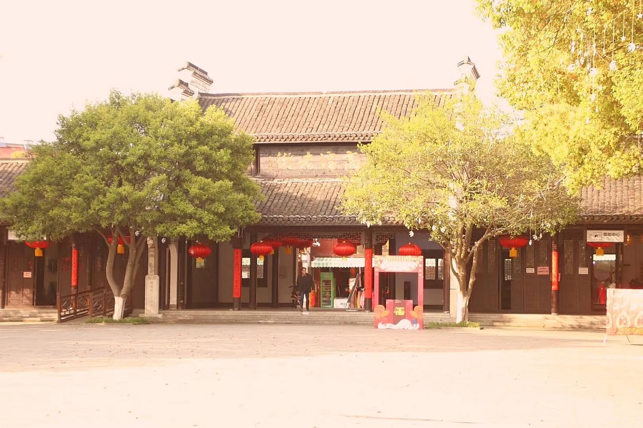 古韵悠长，千年传承。请欣赏我的单反相机摄影作品：高淳老街。