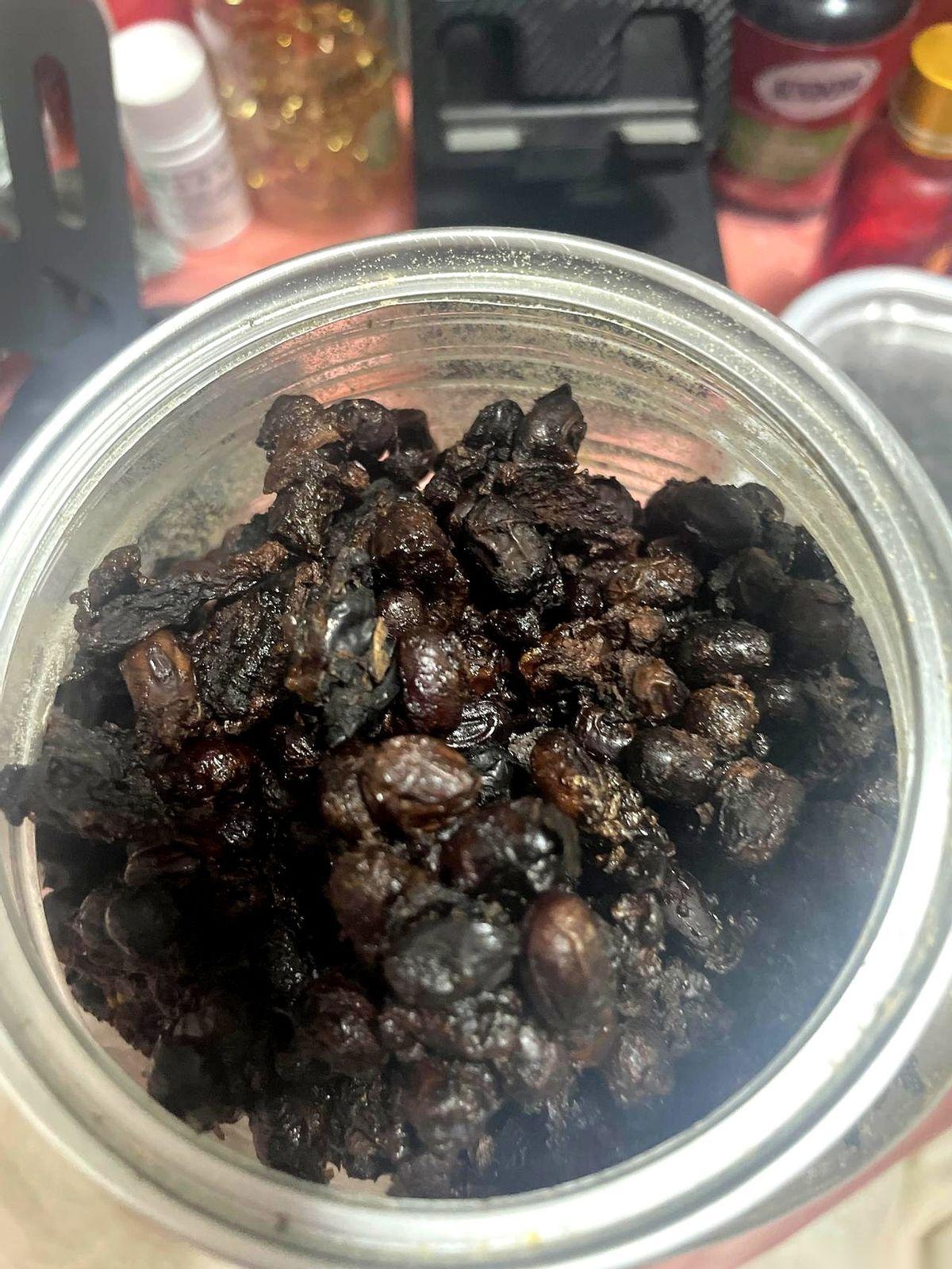 我算是看明白了，人跟人的差距，真不是年龄。
我身边俩女的，一个比我大一岁，一个比