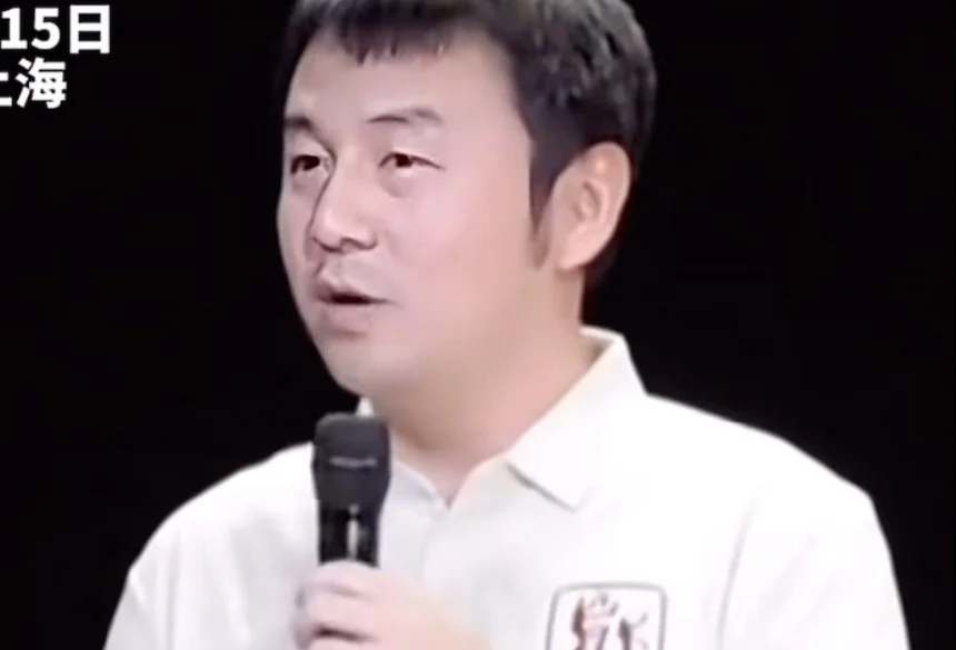 雷佳音曝和孙艺洲是同班同学！网友：这俩居