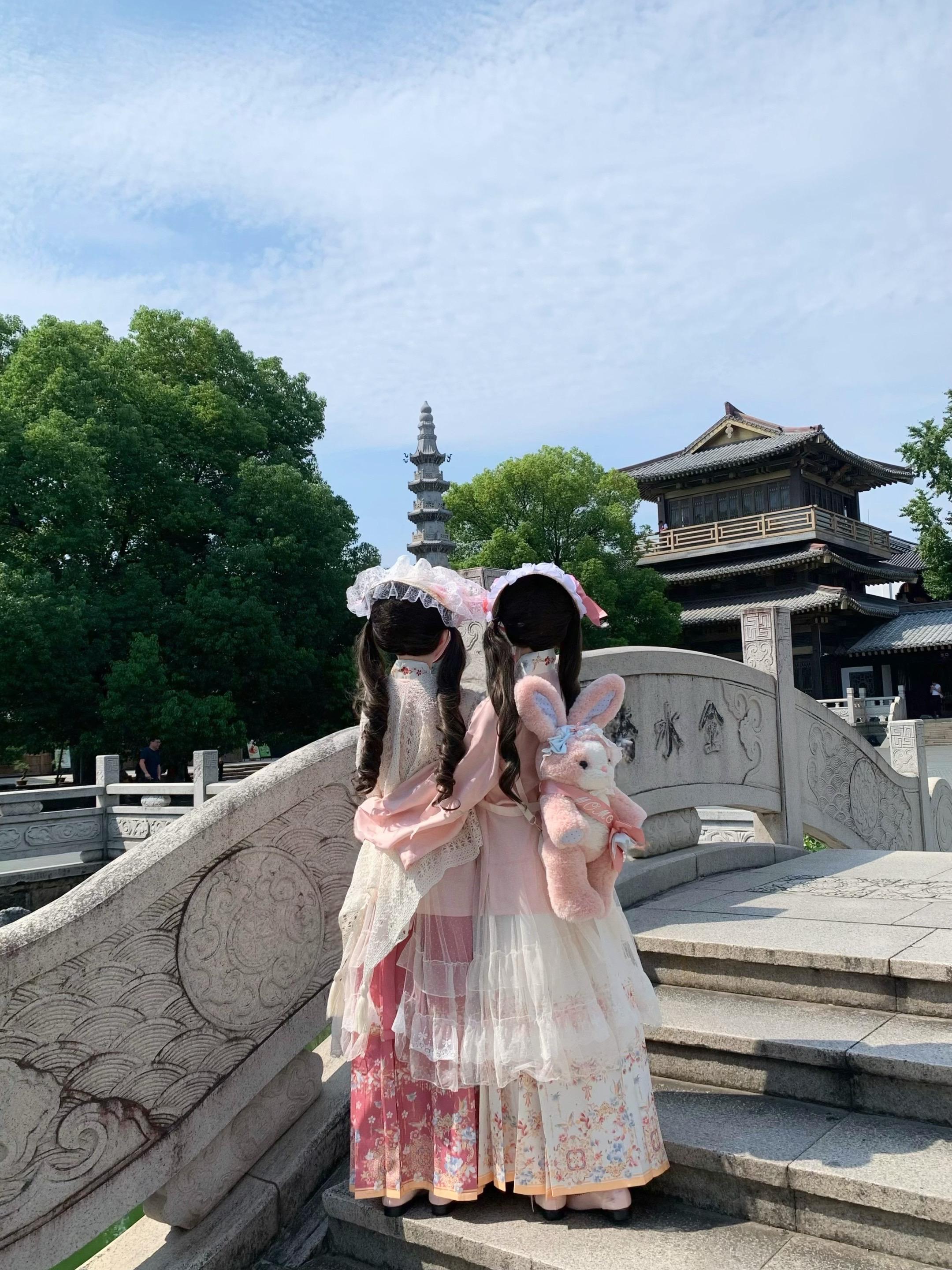 不巧 我在等你 ๑⃙⃘´༥`๑⃙⃘