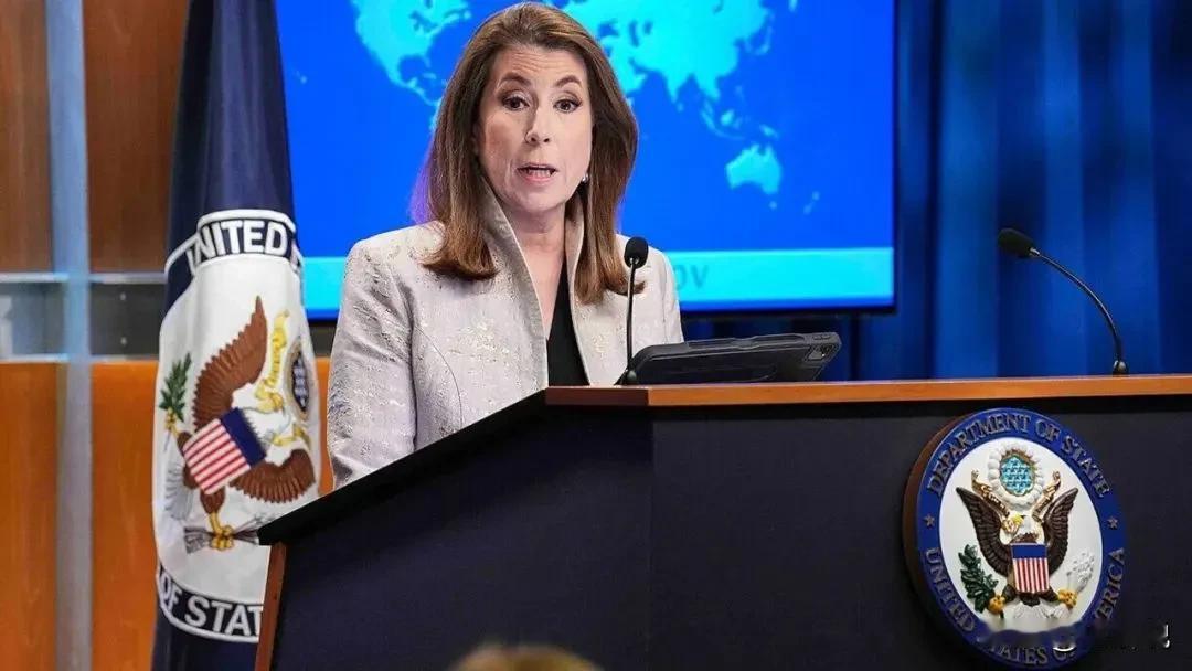 美国表态了。
日本指责中国对日本自卫队飞机“照射雷达”后，美国国务院发言人12月