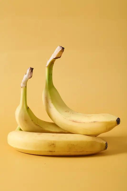 香蕉居然有辐射？很多人吃了几十年都不知道
 
很多人看到“香蕉有辐射”都吓懵了，