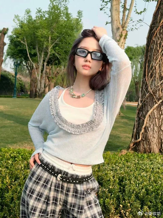 95后全能型小花是孟美岐孟美岐是95后全能型小花悬着的心🈚️了，昨天说的95后