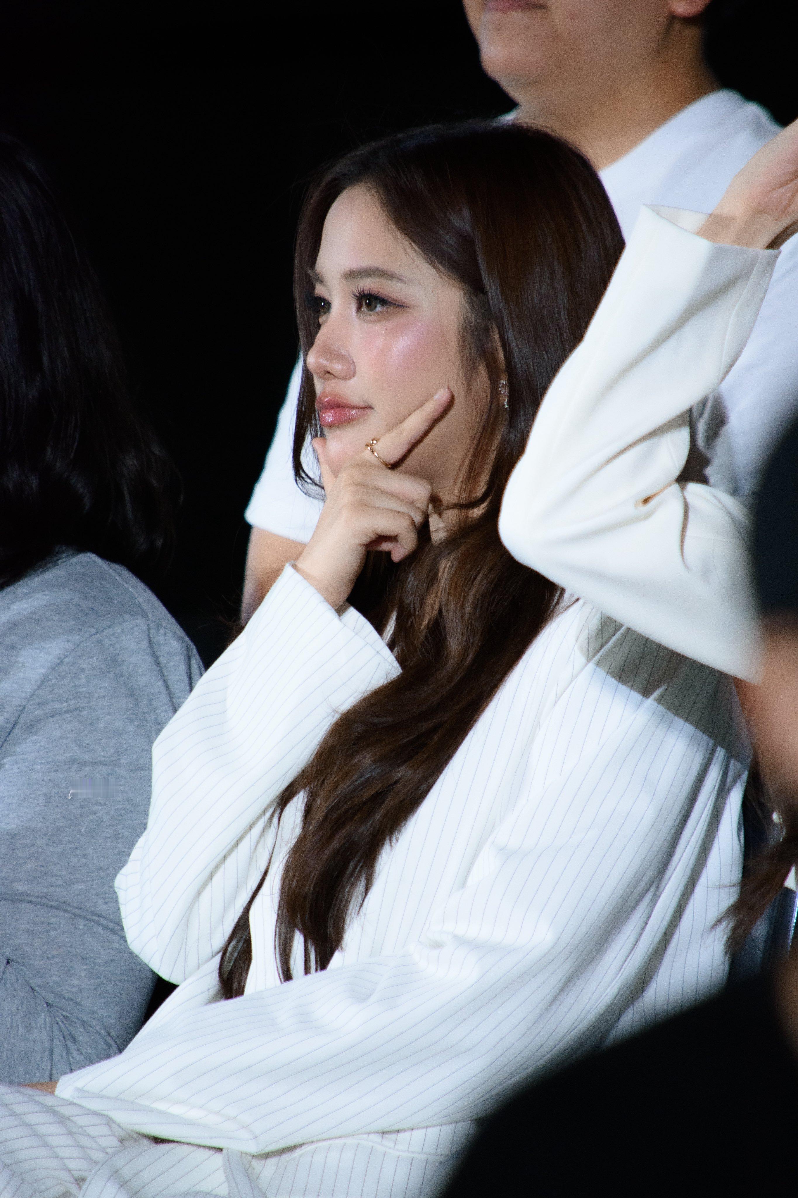 想sarocha了
