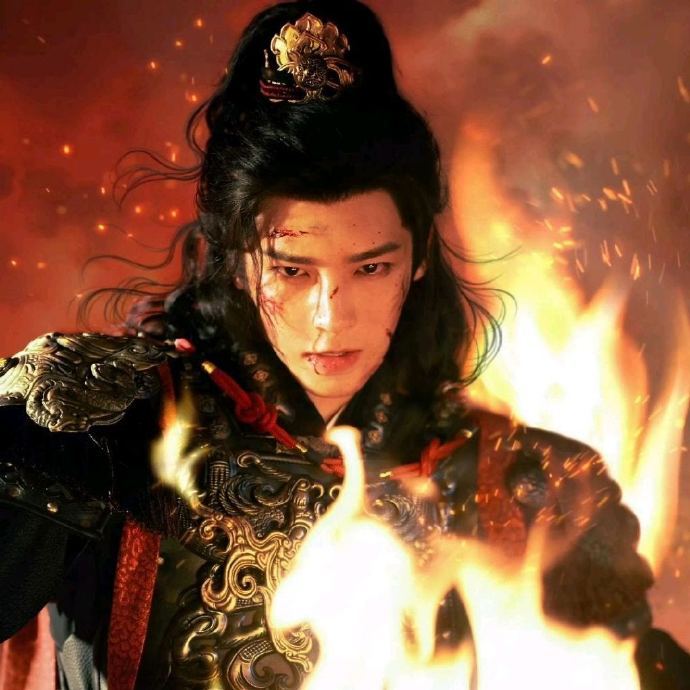 侯明昊用粤语喊了宝贝深圳现场名场面来袭，侯明昊切换粤语，甜甜喊出宝贝bb。温柔的