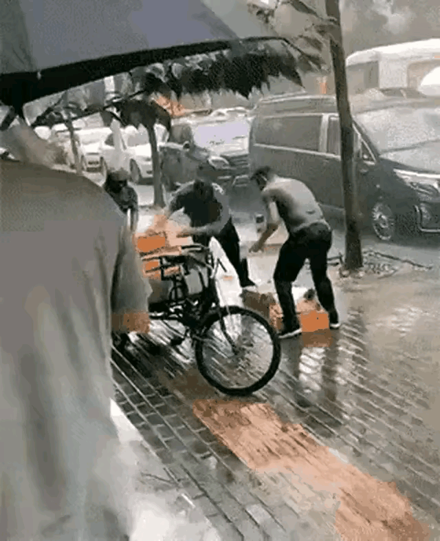 这个社会，多一点真，少一点摆拍，少一点形式主义，自然会好很多！