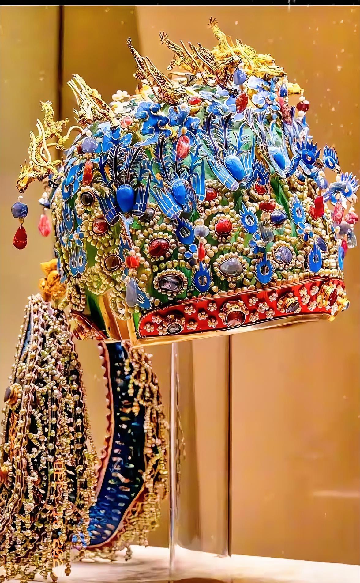 不得不佩服庞家后人的严谨，这也给咱们普通人提了个醒：重要的票据千万别乱扔！
 