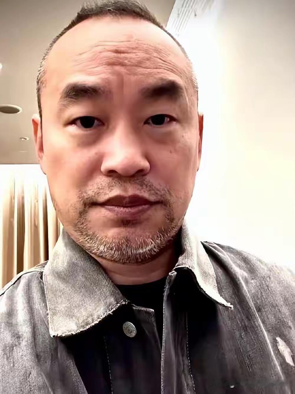 黄立行的哥哥黄立成，也是一位币圈大佬，最近亏了十几亿台币，但是本人回应说，没关系