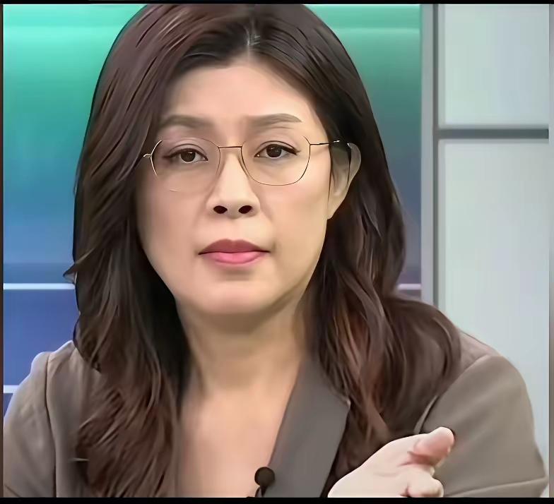 郑丽文这一步又走对了，不去拜访国民党党内的大佬，而是去拜访岛内的商界的大佬来取得