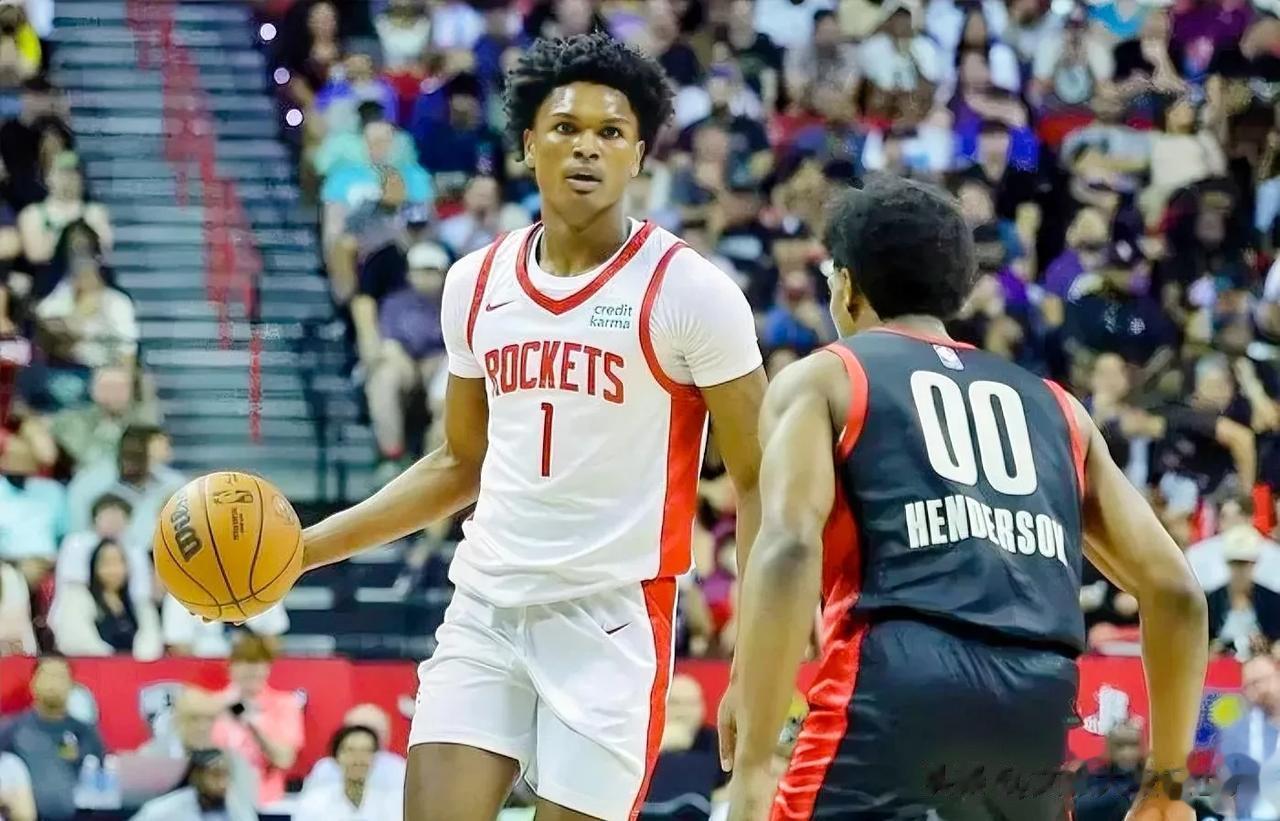 北京时间7月8日NBA火箭队官方宣布:4号新秀阿门.汤普森因为比赛扭伤脚踝将缺阵