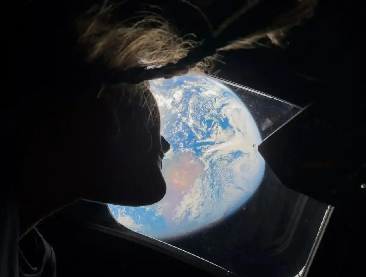 不要再去质疑了，要承认和学习美国的航天科技技术。

“阿耳忒弥斯2号”的飞行路线