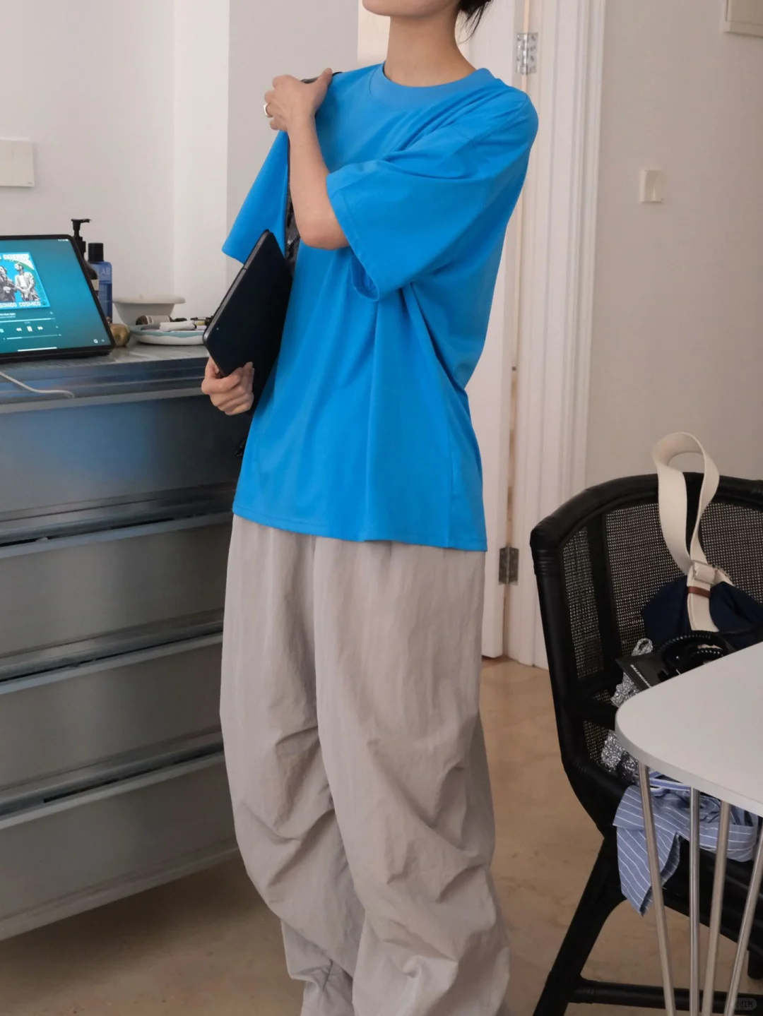 穿搭里的一抹蓝色