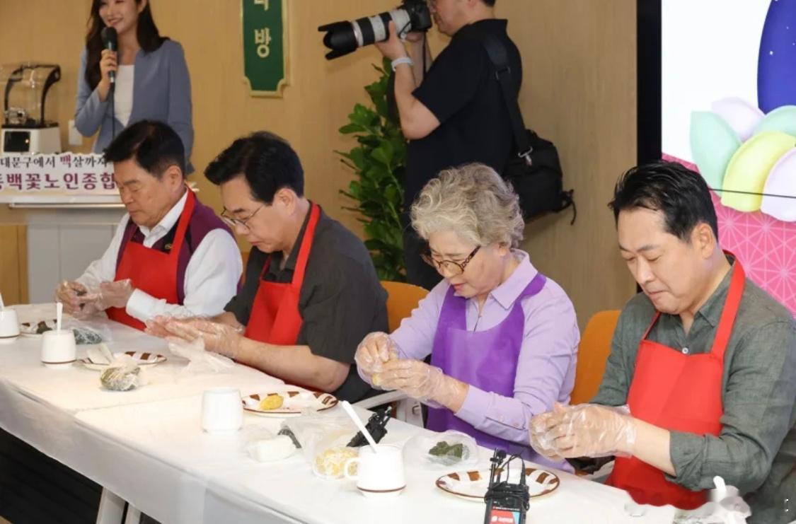 【韩国人口结构急剧老化：70岁以上人口首次超过20至29岁人群】海外新鲜事韩国 