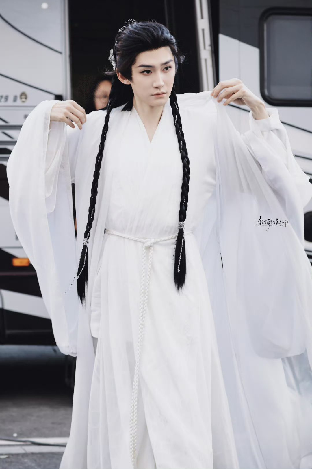 汪铎刘令姿领衔主演汪铎刘令姿领衔主演凤不栖 汪铎刘令姿领衔主演凤不栖 这两人的古