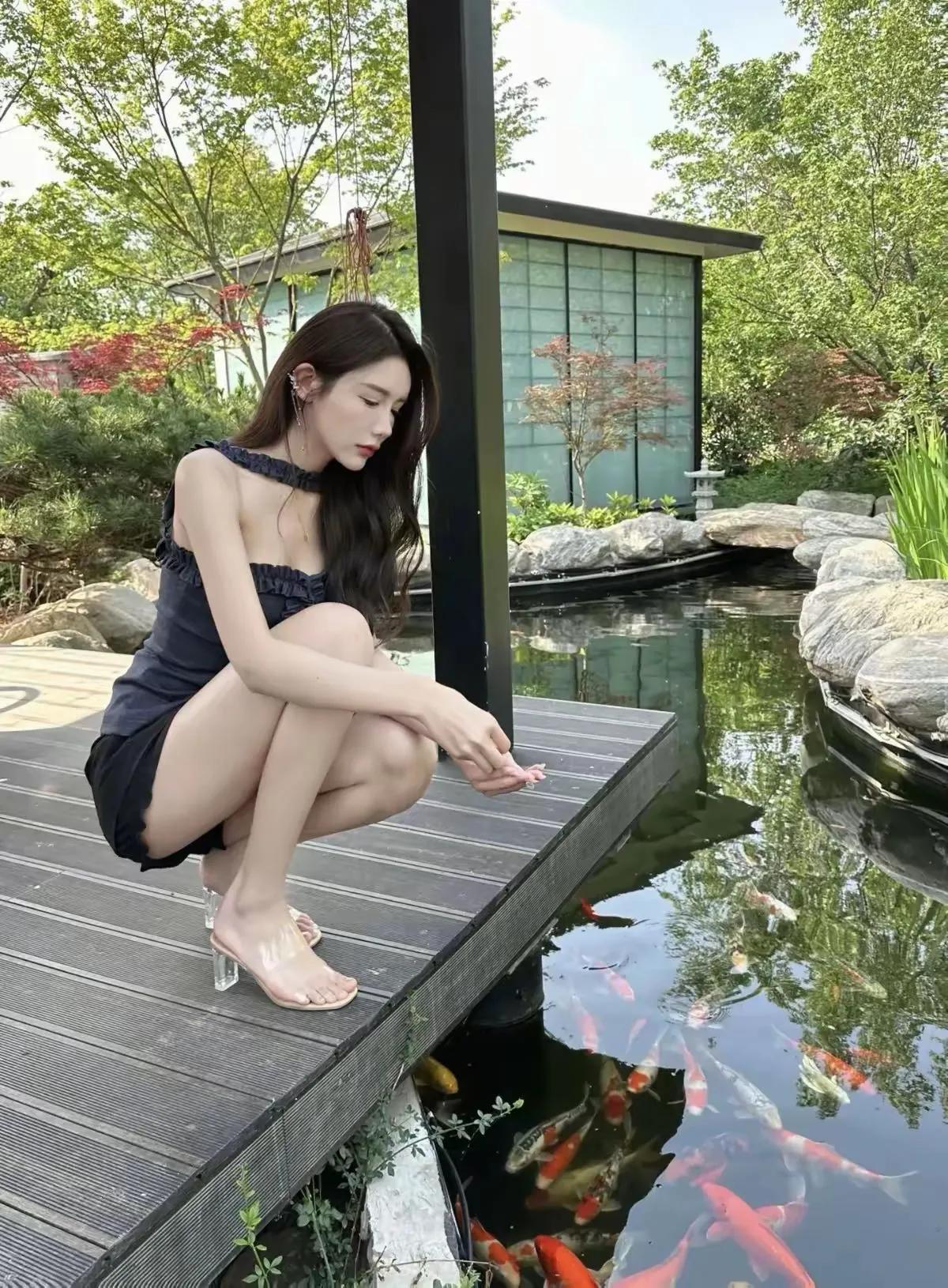 美女 | 姐姐钓的不是鱼 而是我的翘嘴