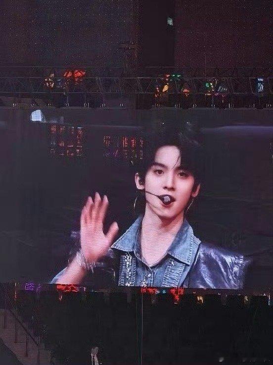 TOP登陆少年说我们想赢TOP登陆少年说想赢TOP登陆少年哭了荣耀之战，TOP登