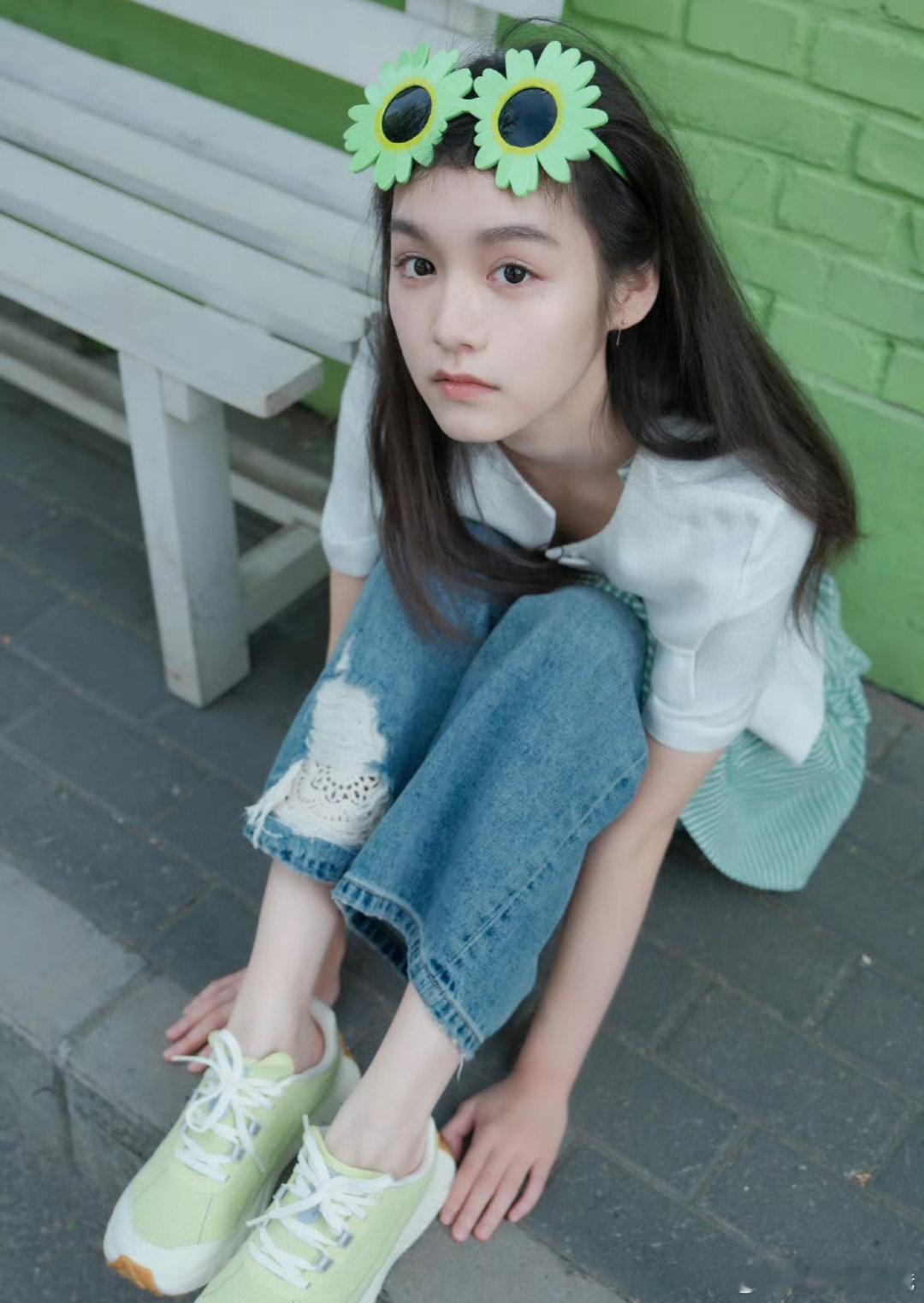 贺美琦在时代峰峻养的挺好的！很漂亮啊 ​ ​​​