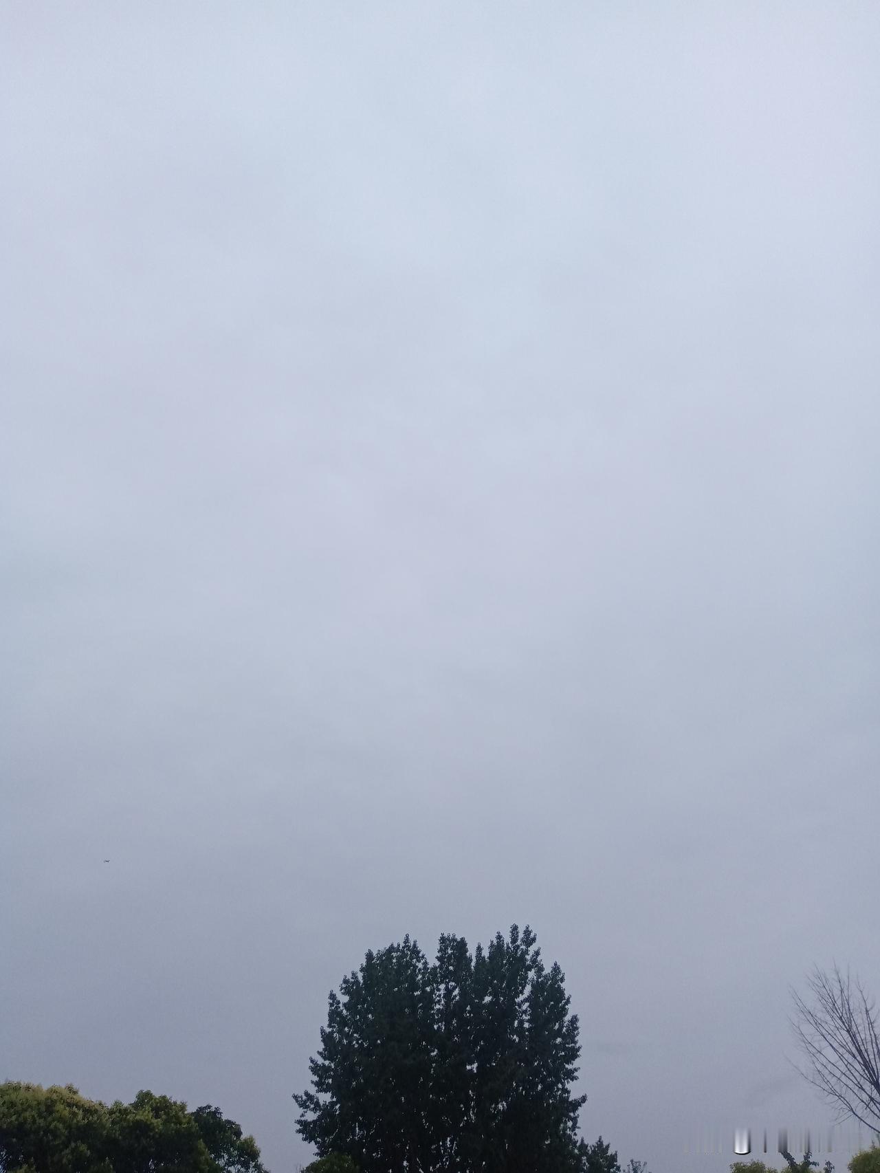 换种方式生活！

人总想一份工作干一辈子！这样是不是很烦，很枯燥！

其实，有个