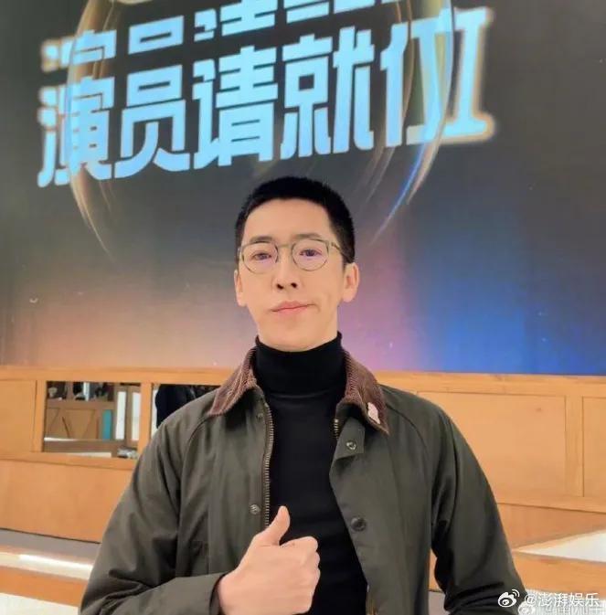 留几手留几手在张雪峰猝然离世后抖机灵，一句“东北网红数量减一”凉薄刺骨，遭劝诫还