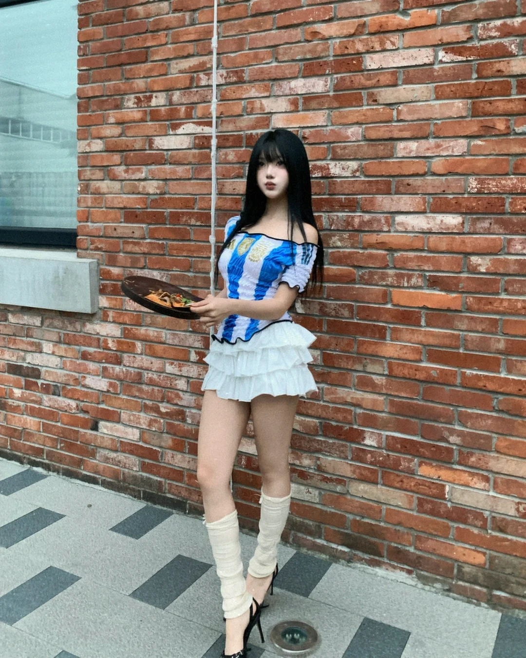 帅是肯定的