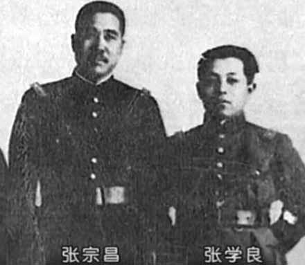 张学良曾讲过张宗昌的几件趣事。张宗昌有两个姨太太，曾一起到天津找张学良，张宗昌想