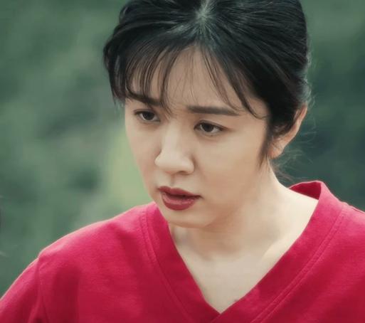 王晓晨说:"我9岁远赴济南学习京剧，主攻青衣刀马旦，6年封闭式的练功，寒冬凌晨5