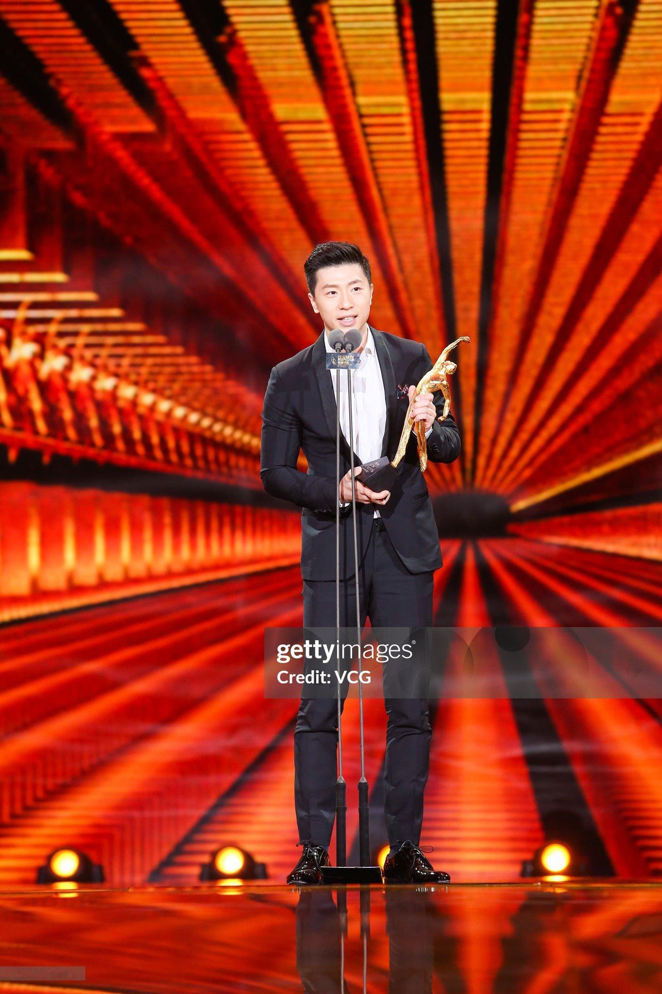 365张爱上马龙的人生照片第138张：2016CCTV体坛风云人物颁奖盛典盛大开