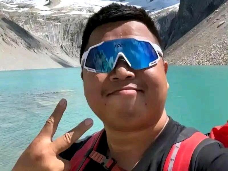 千万粉网红蓝战非南非脱险，
关键居然是选对了出租车！绑匪提前
半年布局，机场伪装