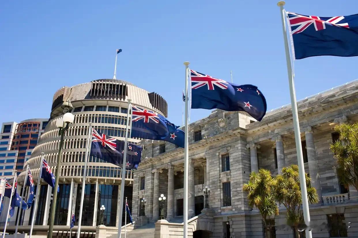 达尔文港这事儿，澳大利亚，你还能要点脸不？

咱们来捋一捋这个事儿有多离谱：
