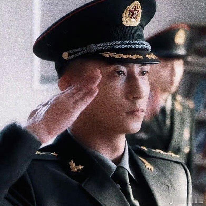 路人见到黄景瑜敬礼路人对着黄景瑜敬礼 路人见到黄景瑜敬礼🫡大哥不会真以为黄景瑜